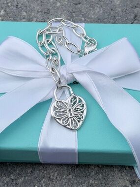 Tiffany & Co. Filigree Heart Key Pendant Bracelet in Silver, 7.5 inch